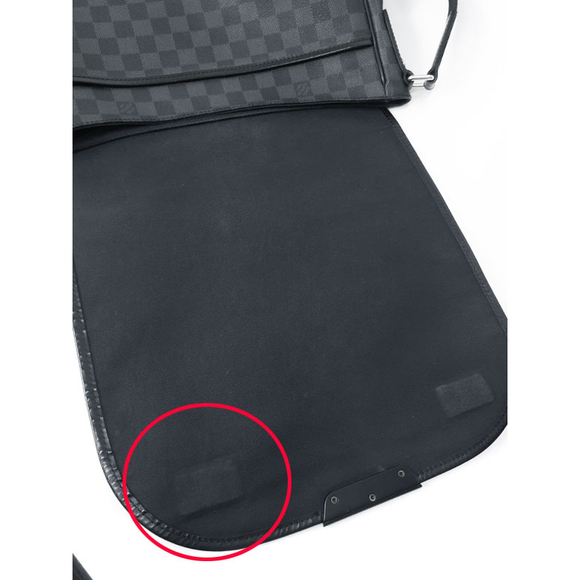 Louis Vuitton Damier Graphite Daniel MM Shoulder Bag Black - Picture 8 of 9